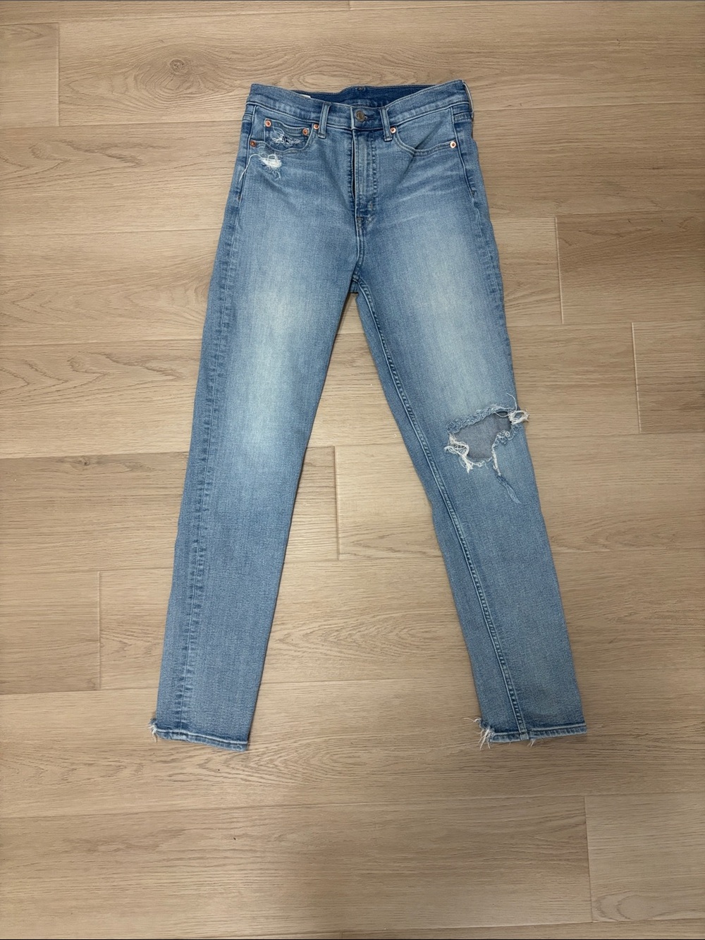 GAP Light Blue Distressed Cigarette High Rise Jeans